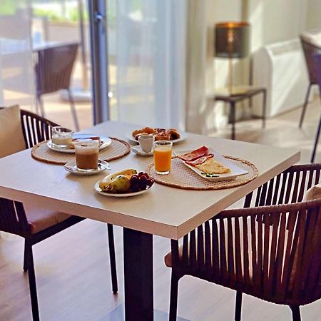 Boutique Hotel Oriola กาลาซานบีเซนเต ภายนอก รูปภาพ