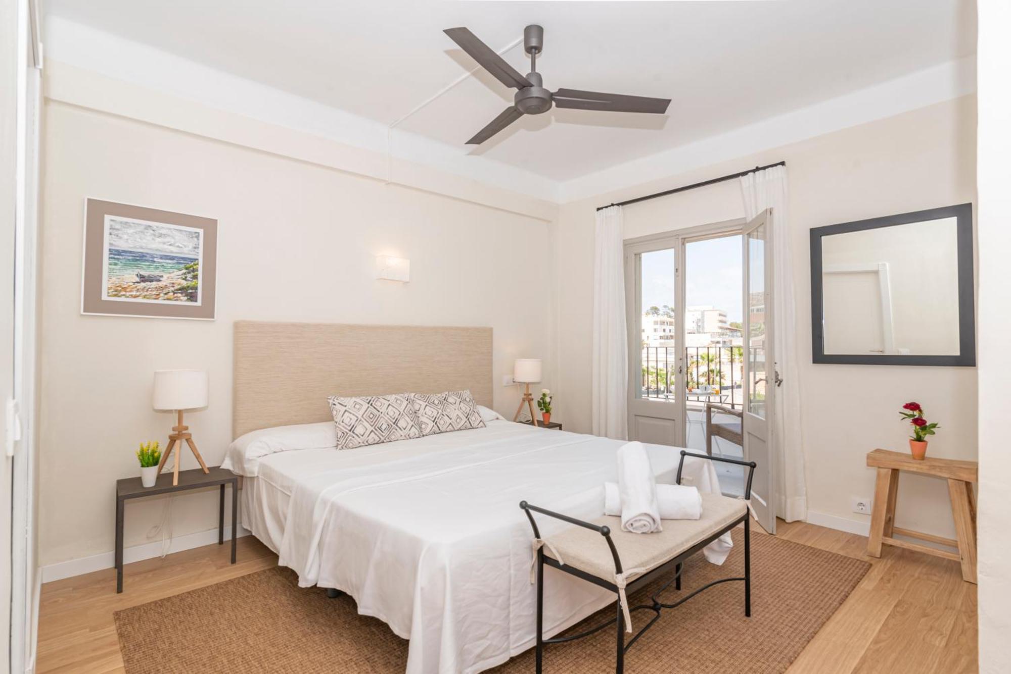 Boutique Hotel Oriola กาลาซานบีเซนเต ภายนอก รูปภาพ