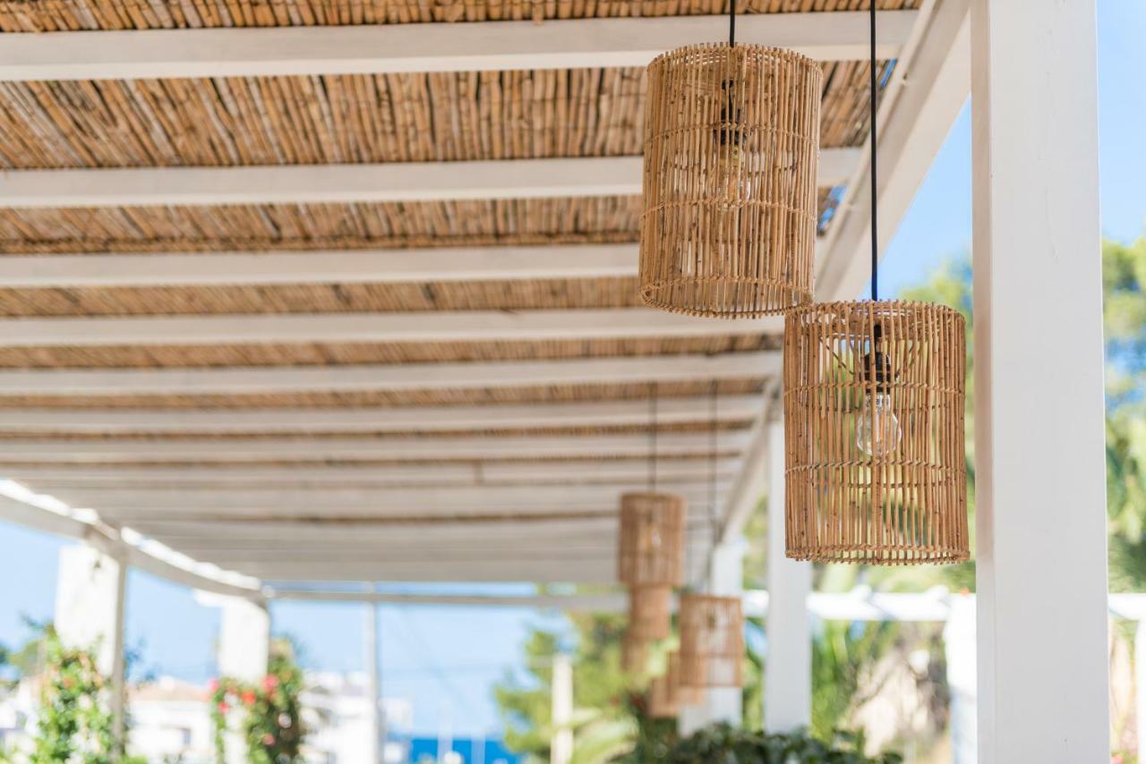 Boutique Hotel Oriola กาลาซานบีเซนเต ภายนอก รูปภาพ
