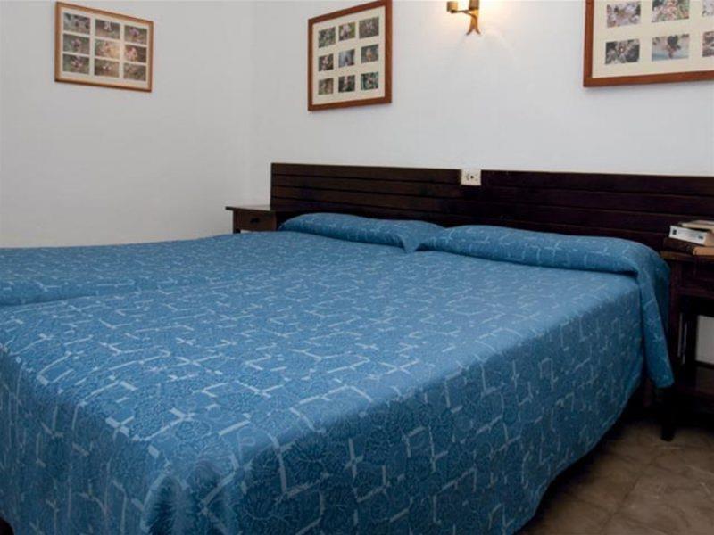 Boutique Hotel Oriola กาลาซานบีเซนเต ภายนอก รูปภาพ